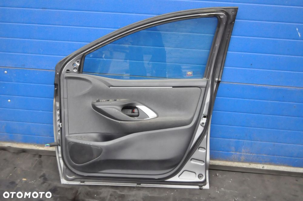 TOYOTA YARIS IV DRZWI PRAWY PRZÓD PRZEDNIE - 7