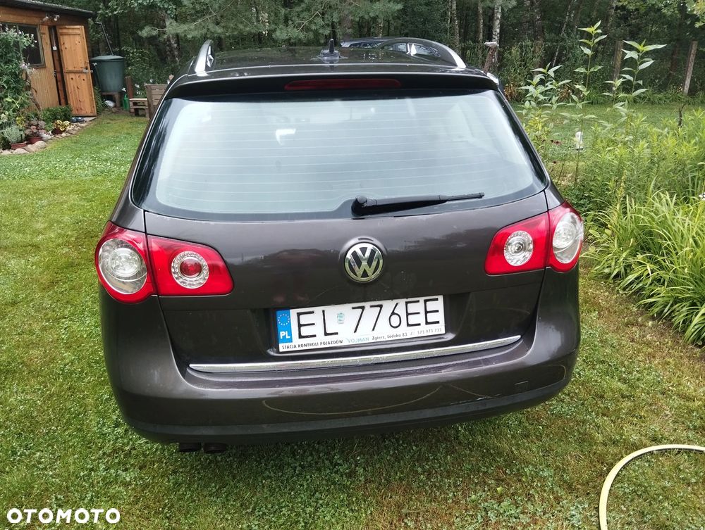 Volkswagen Passat 2.0 TDI DPF Comfortline DSG - 4