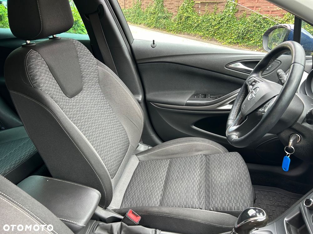 Opel Astra - 34