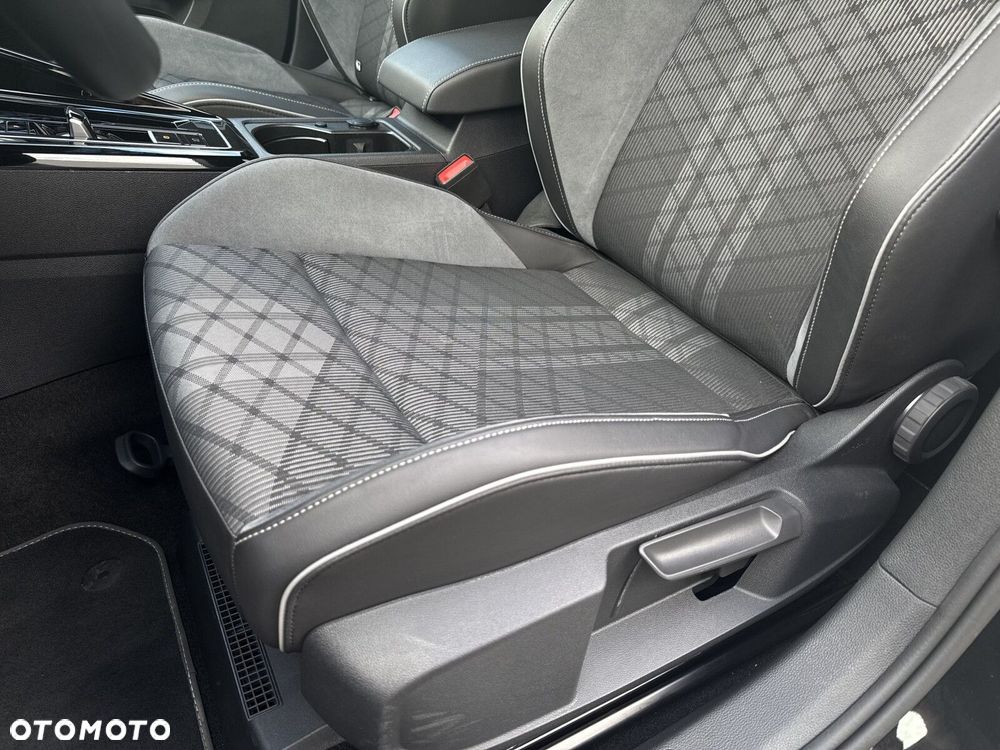 Volkswagen Golf 1.5 eTSI EVO R-Line DSG - 14