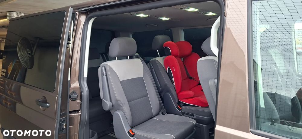 Volkswagen Multivan - 15