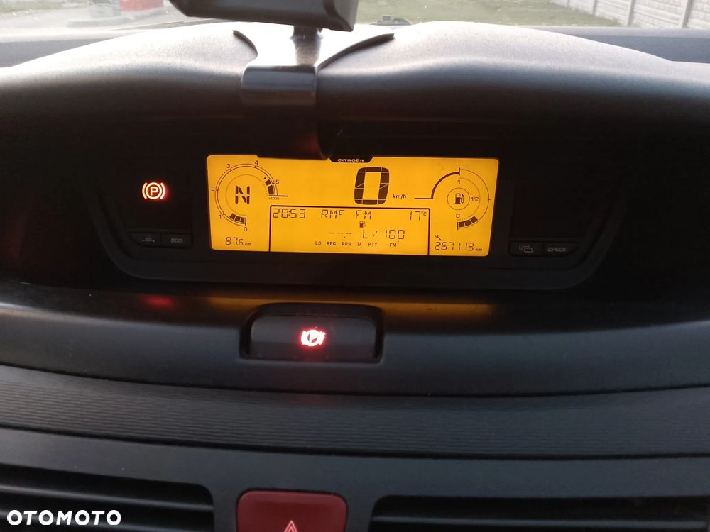 Citroën C4 Grand Picasso 1.6 HDi FAP ESG6 Style - 24