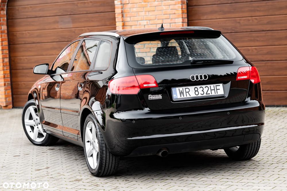 Audi A3 Sportback 2.0 TDI Ambiente - 17