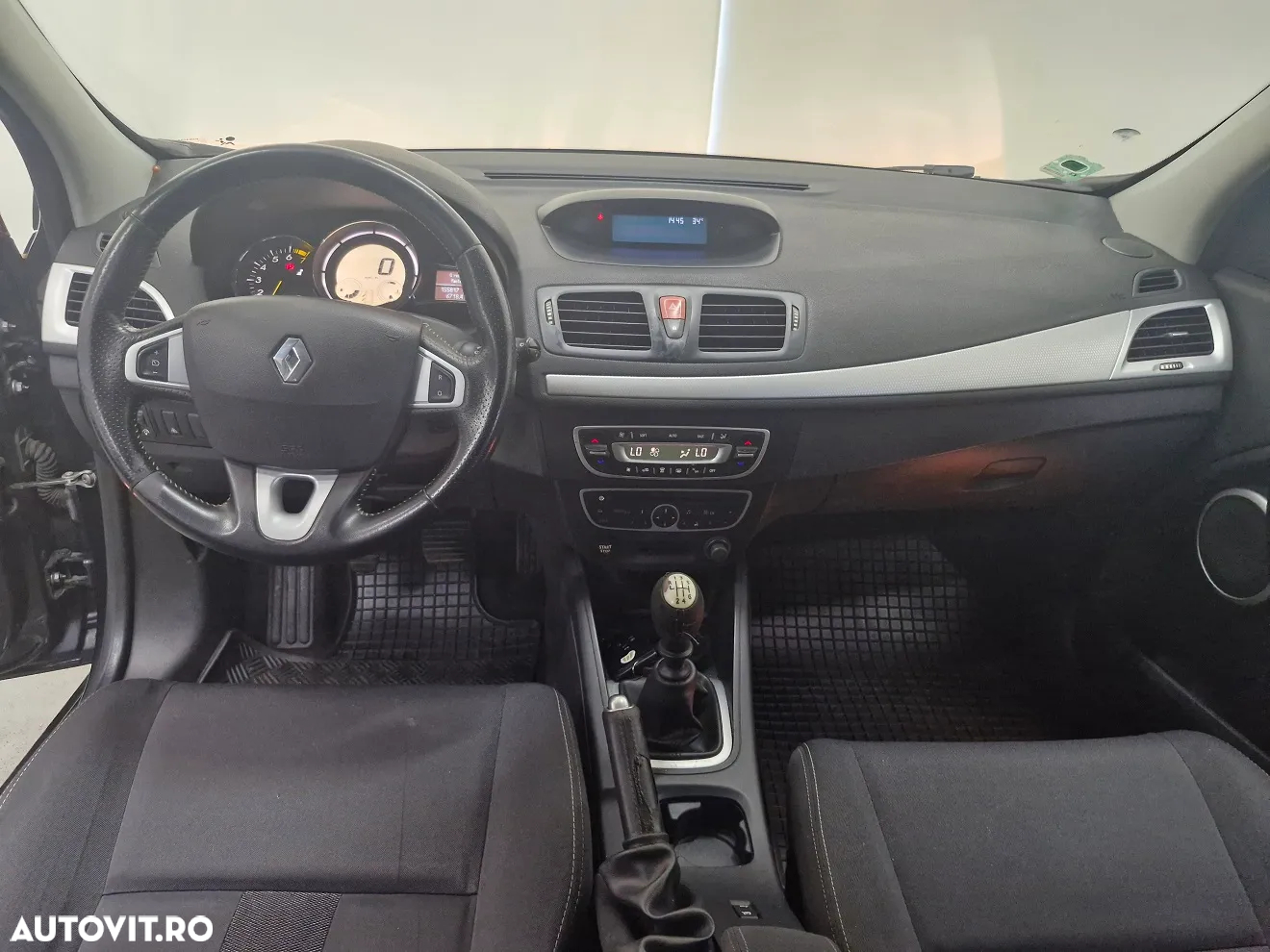 Renault Megane Estate 1.4 TCe Expression - 3