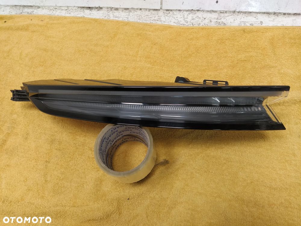PORSCHE TAYCAN 9JA 19- LAMPA TYŁ TYLNA LED PRAWA LEWA BLENDA ŚRODKOWA W KLAPĘ BAGAŻNIKA BASE USA KOMPLET ORYGINAŁ - 13