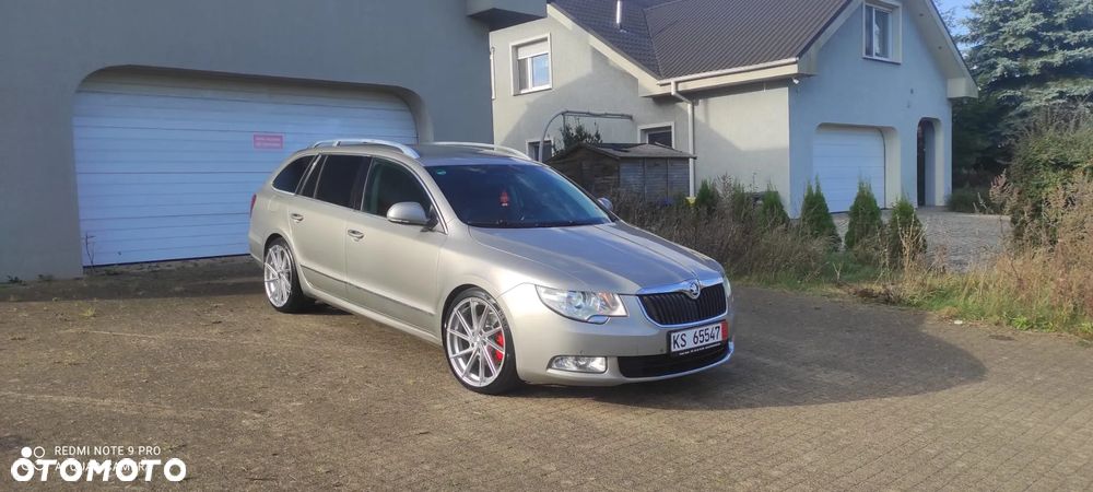 Skoda Superb 2.0 TDI Elegance DSG - 24
