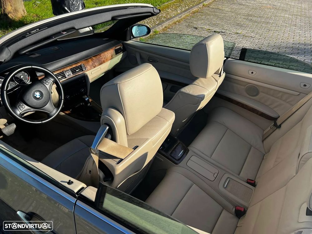 BMW 320 i Cabrio Auto - 2