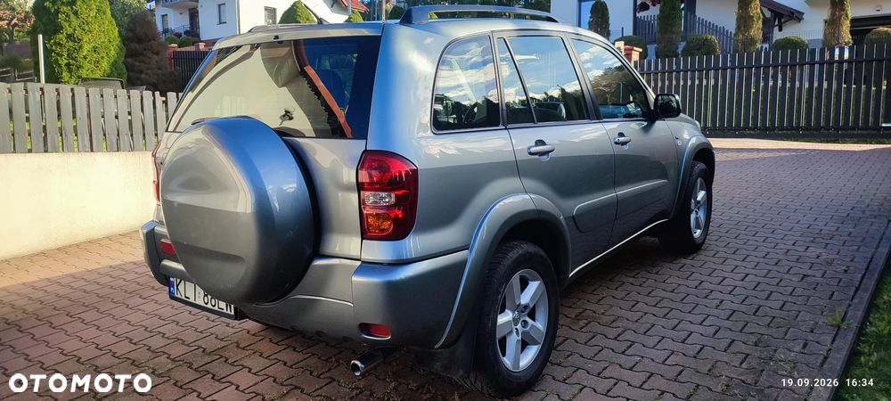 Toyota RAV4 2.0 VVT-i Sol - 2