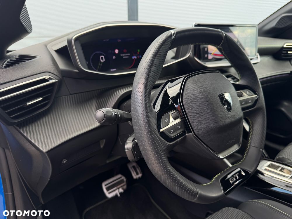 Peugeot 208 GT - 6