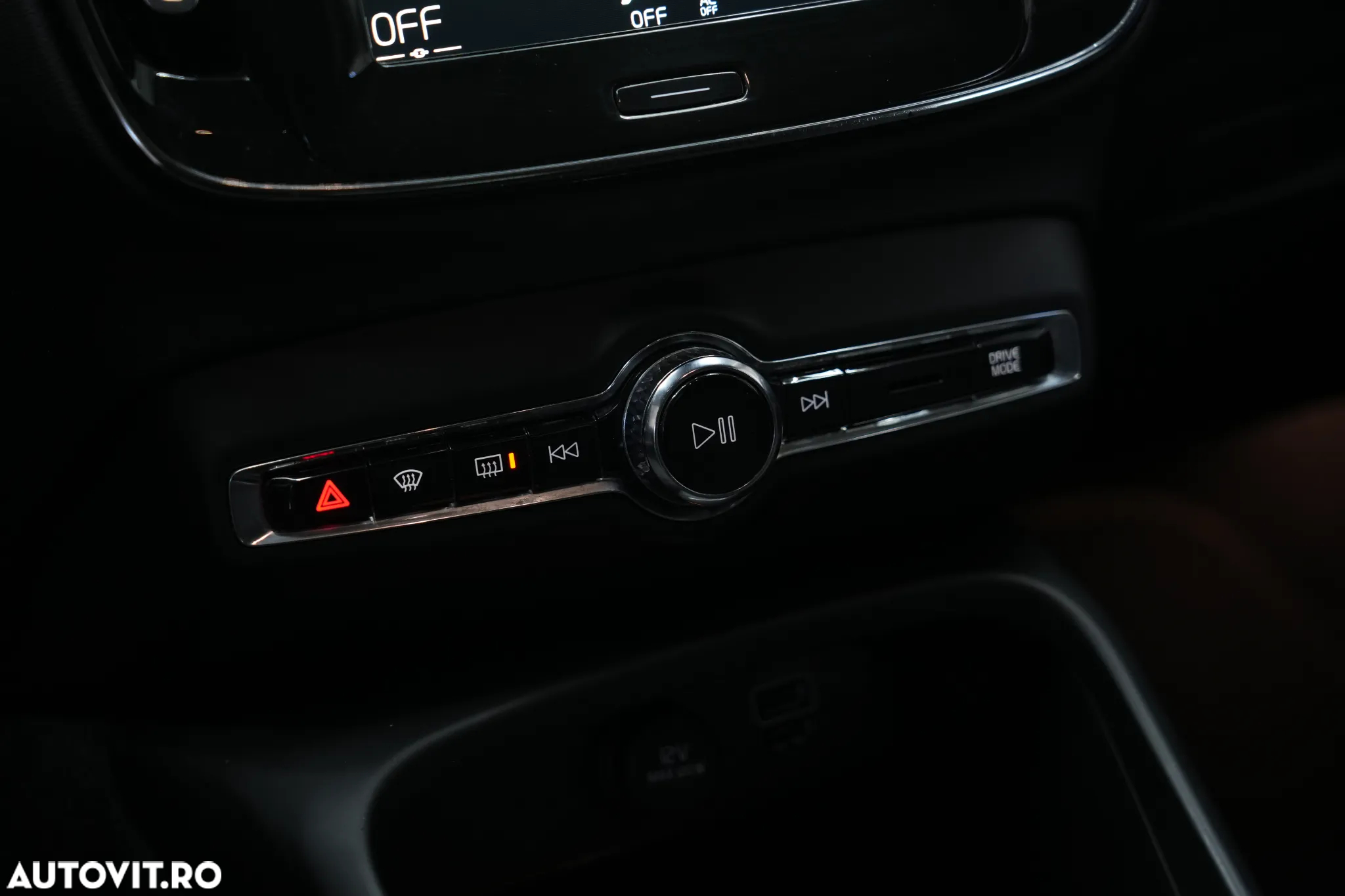 Volvo XC 40 Recharge T5 Twin Engine AT7 Inscription Expression - 15