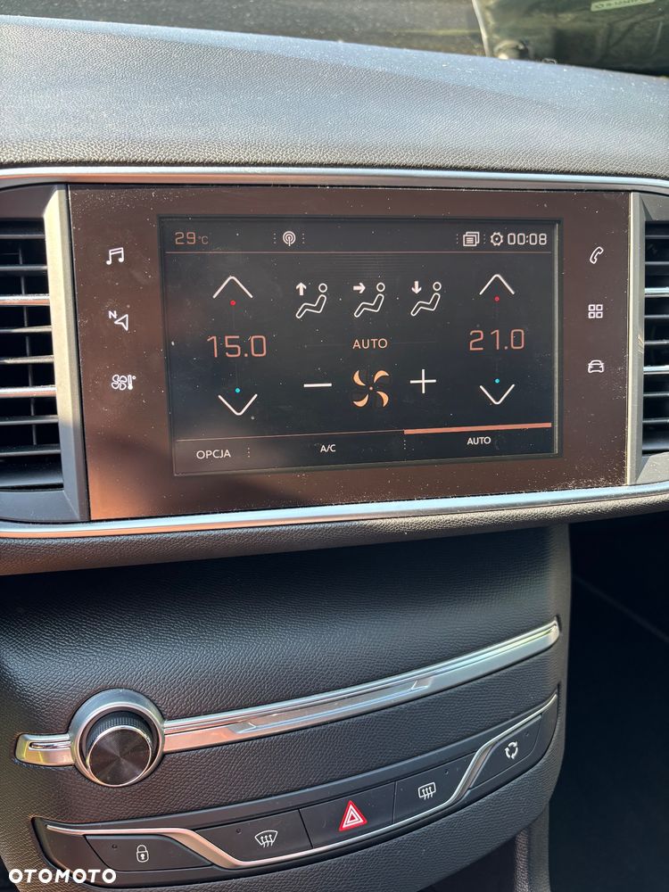 Peugeot 308 1.5 BlueHDi Allure S&S - 32