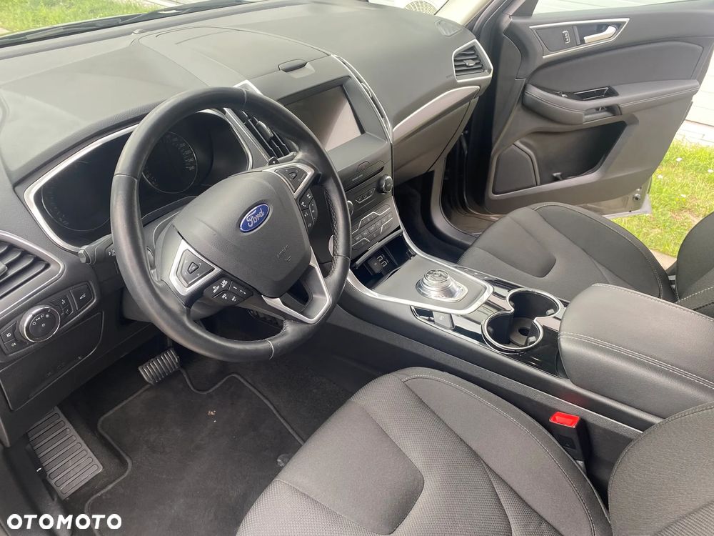Ford S-Max - 24