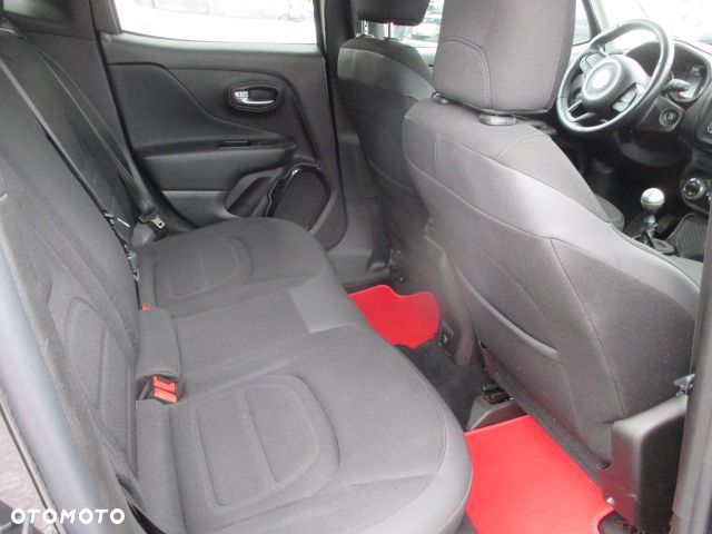 Jeep Renegade - 13
