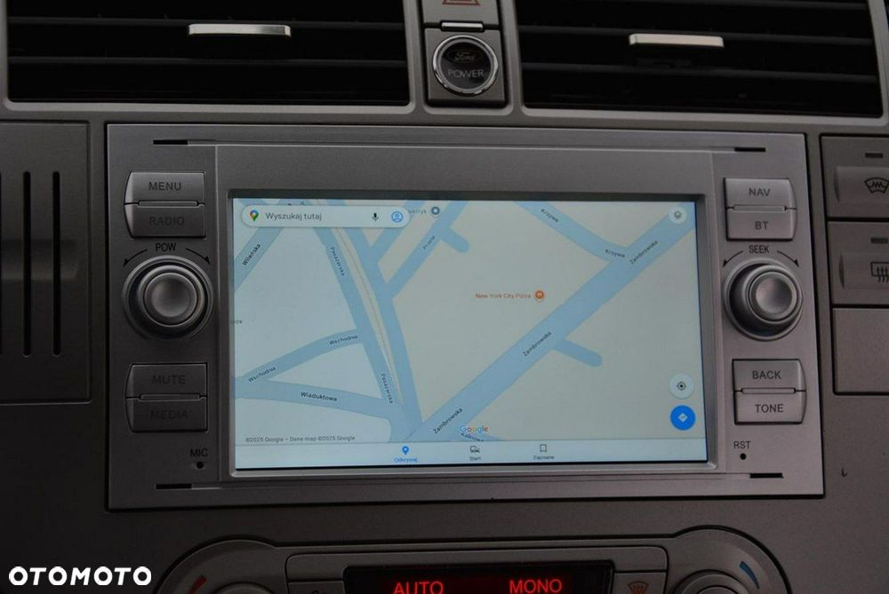 Ford Kuga 2.0 TDCi 2x4 Titanium - 25