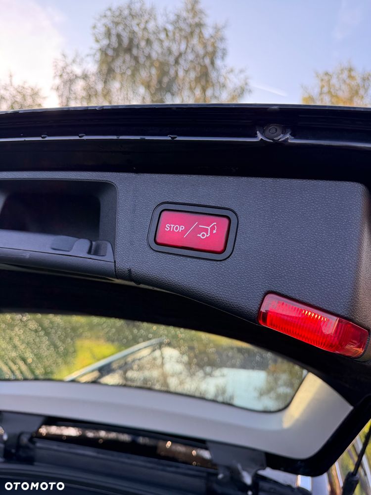 Mercedes-Benz Klasa E 300 CDI DPF BlueEFFICIENCY 7G-TRONIC - 8