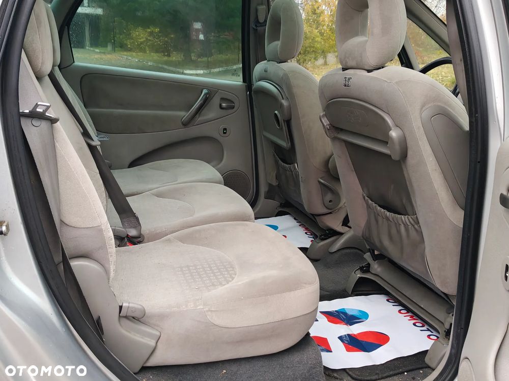 Citroën Xsara Picasso 1.6 HDi Exclusive - 19