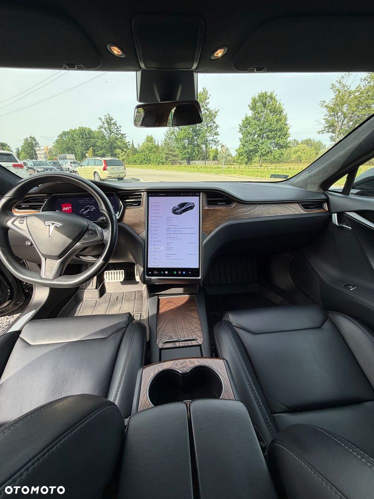 Tesla Model S Ludicrous Performance - 12