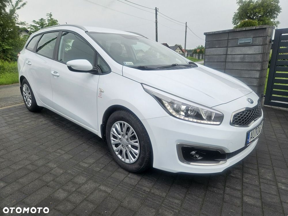Kia Ceed - 3