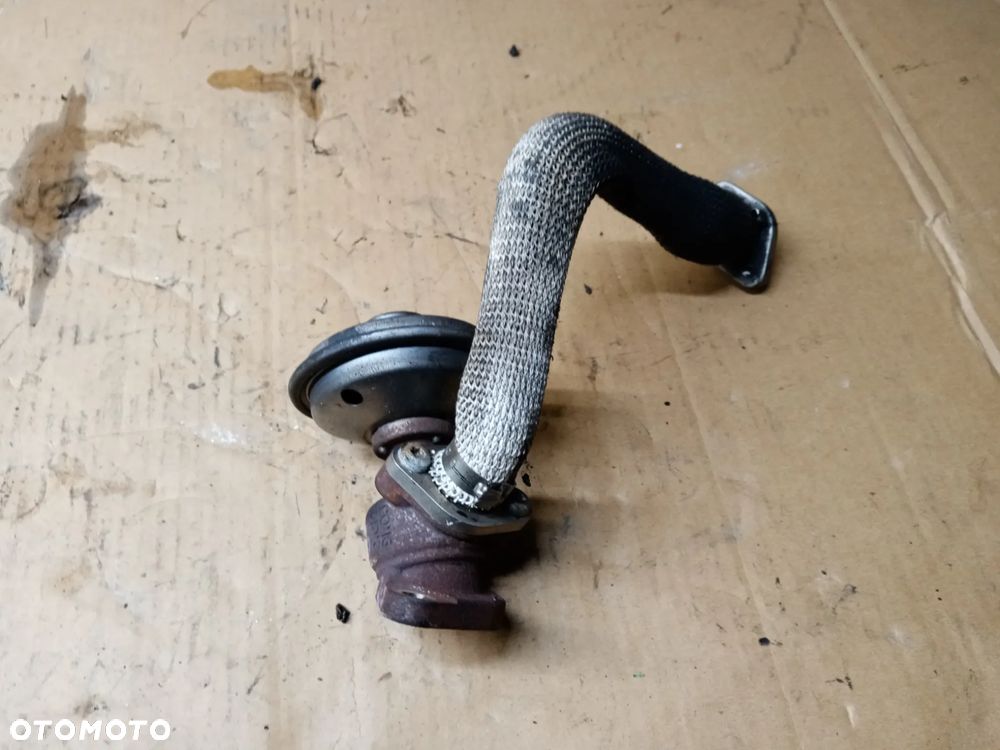 Zawór EGR rurka Audi A6 C6 2.7 TDI 059131503H - 1