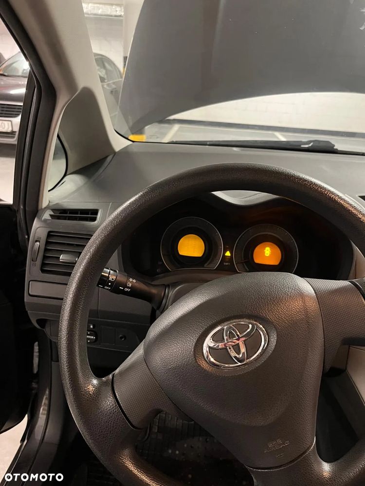Toyota Auris - 5