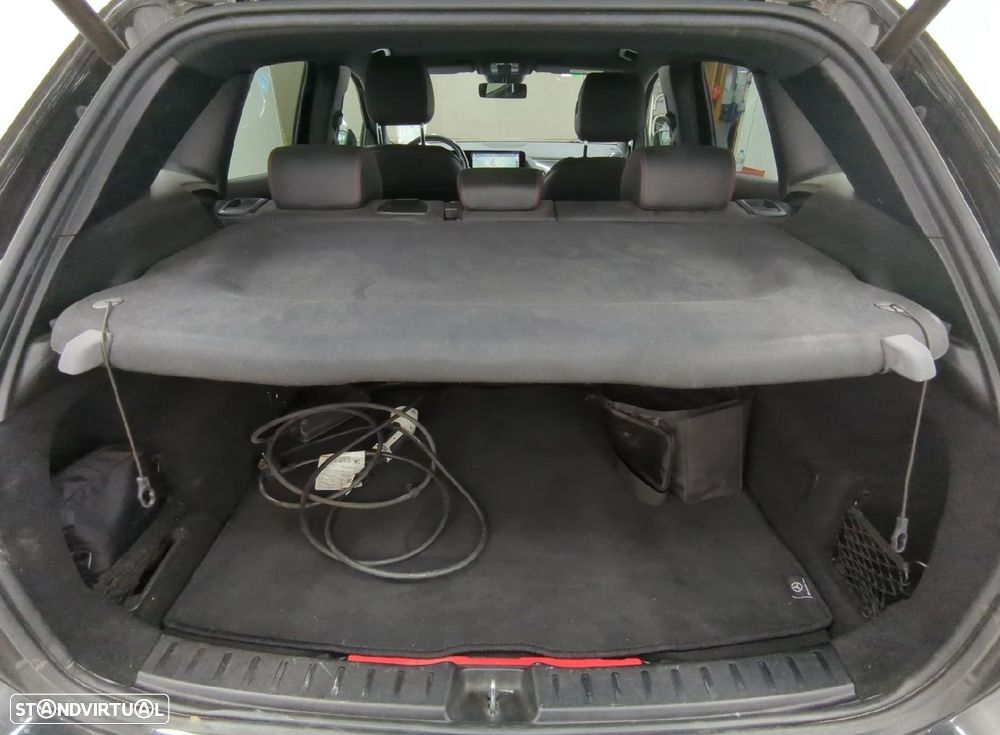Mercedes-Benz GLA 250 e AMG Line - 13