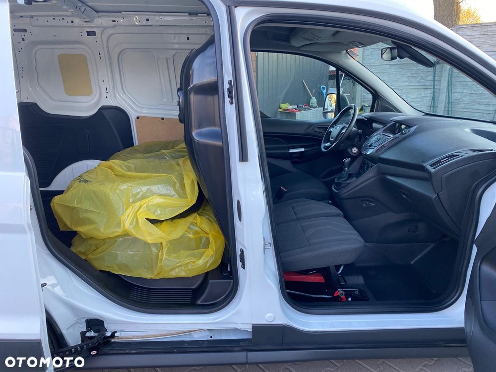 Ford CONNECT - 29