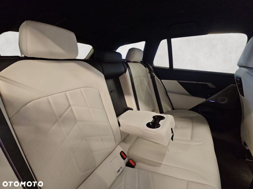 BMW Seria 5 - 27