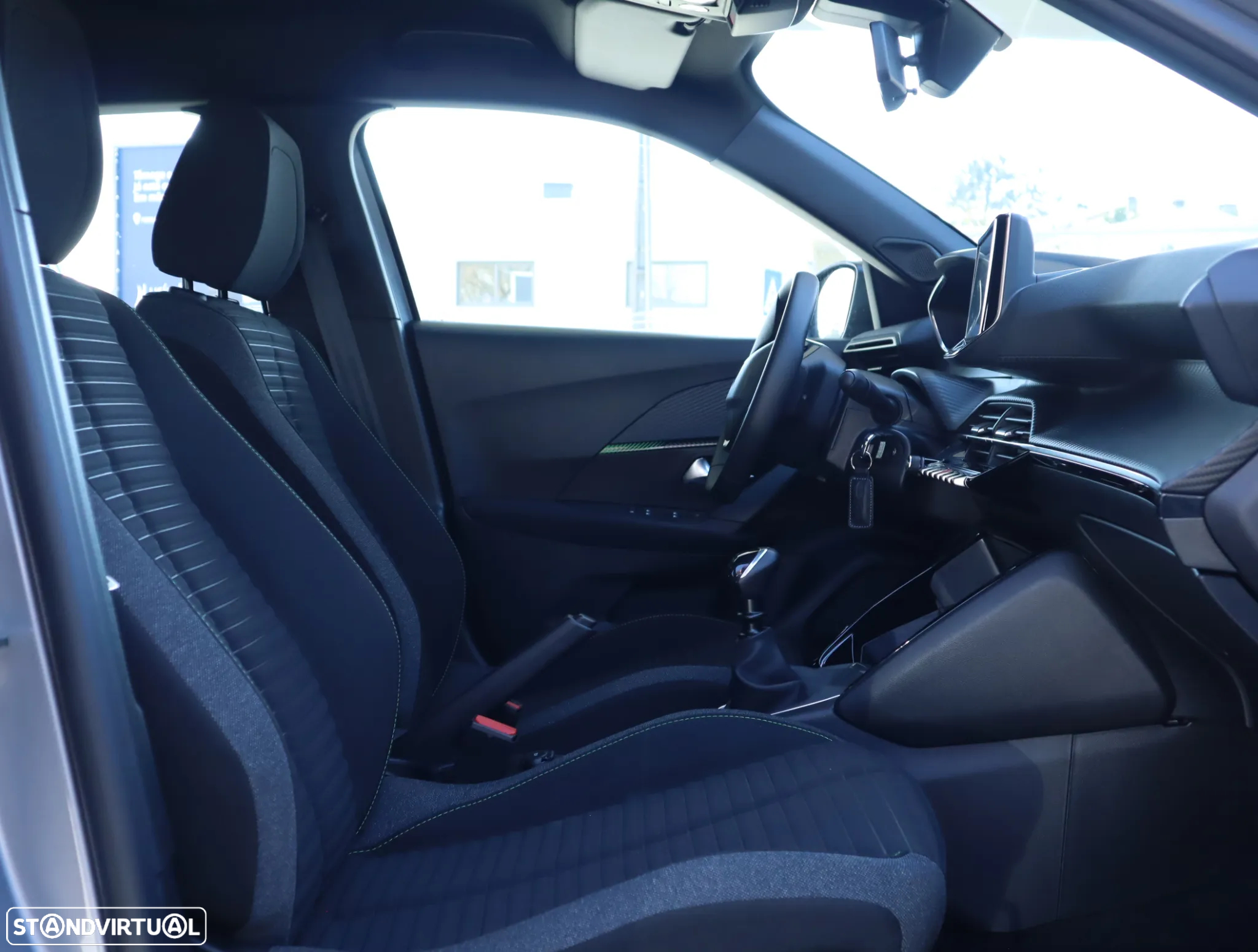 Peugeot 2008 1.2 PureTech Active - 18