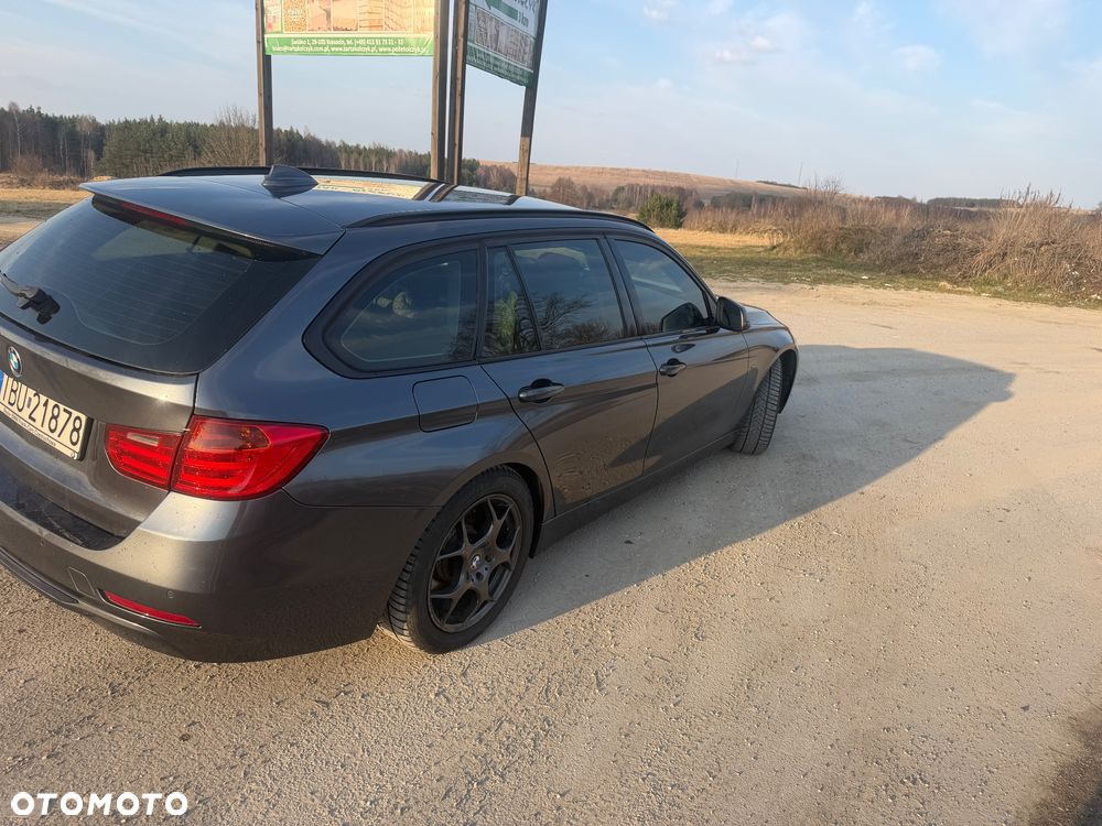 BMW Seria 3 330d xDrive M Sport - 17