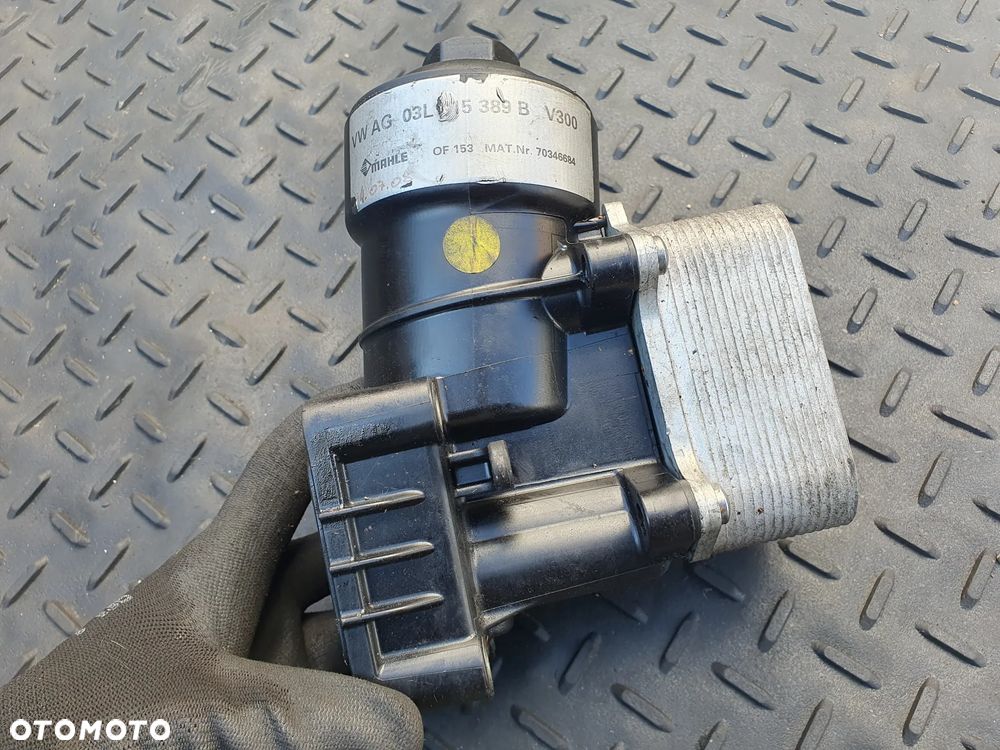 OBUDOWA FILTRA + CHŁODNICA OLEJU VW CRAFTER TRANSPORTER T5 T6 2.0 TDI 03L117021A  03L115389B - 3