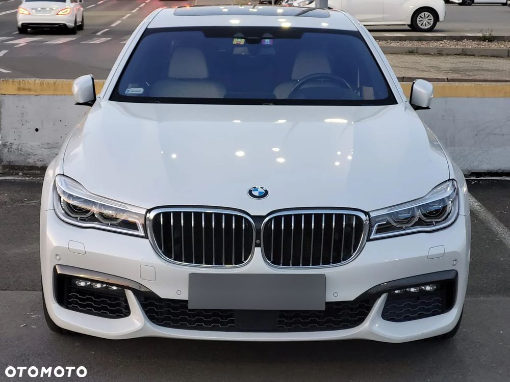 BMW Seria 7 750Li xDrive - 8