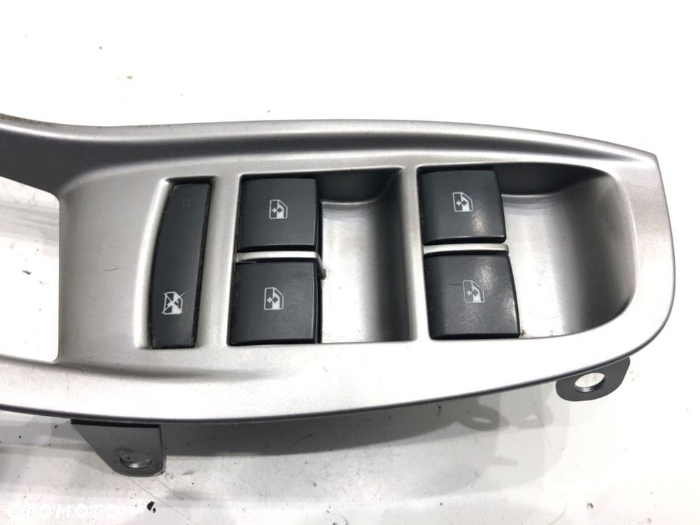 PRZEŁĄCZNIK SZYB - 67.00 PLN - CHEVROLET ORLANDO (J309) 2010 - 2022 1.8 104 kW [141 KM] benzyna - 2