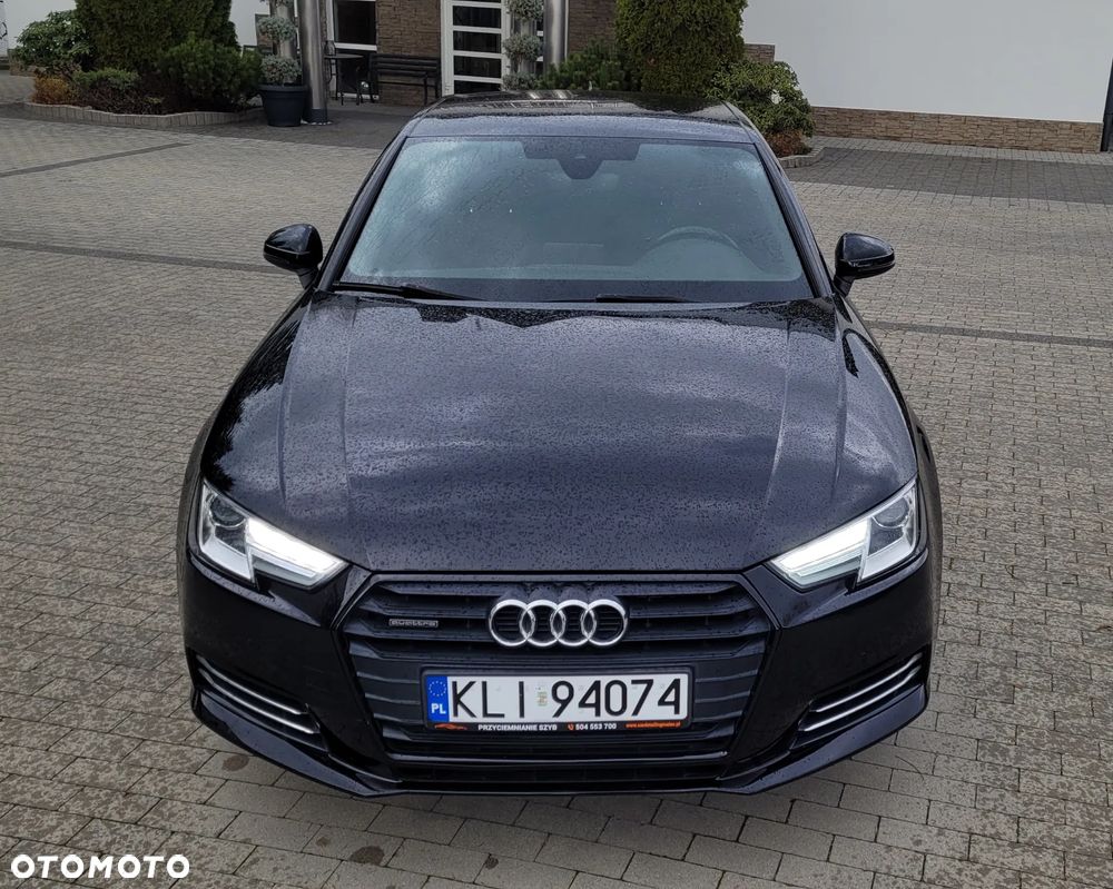 Audi A4 Limousine - 14