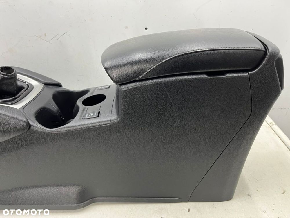 Tunel środkowy Nissan X-Trail III T32 Rogue 13-21r. podłokietnik obudowa uchwyty na kubki mieszek - 2