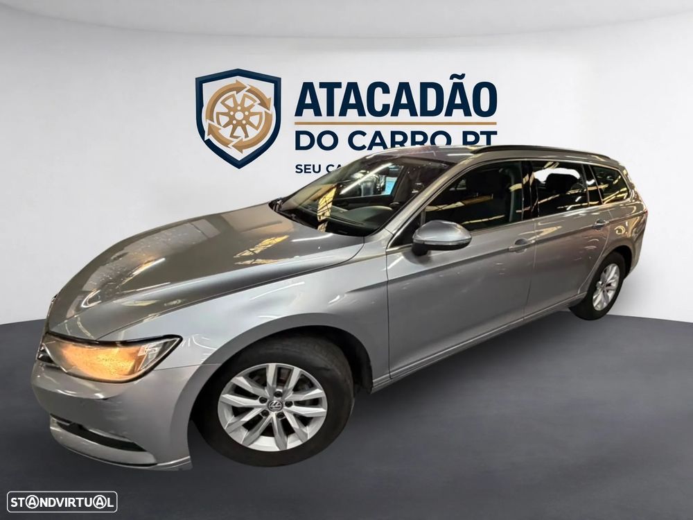VW Passat 1.6 TDI Business DSG - 8