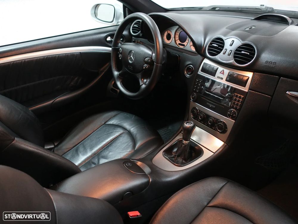 Mercedes-Benz CLK 220 CDi Avantgarde - 20