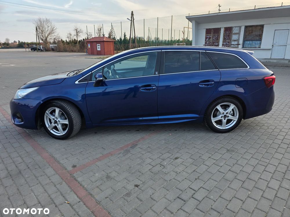 Toyota Avensis Touring Sports 1.8 Multidrive S Comfort - 4