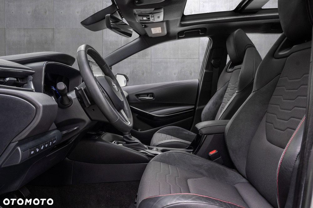 Toyota Corolla 2.0 Hybrid Comfort - 13