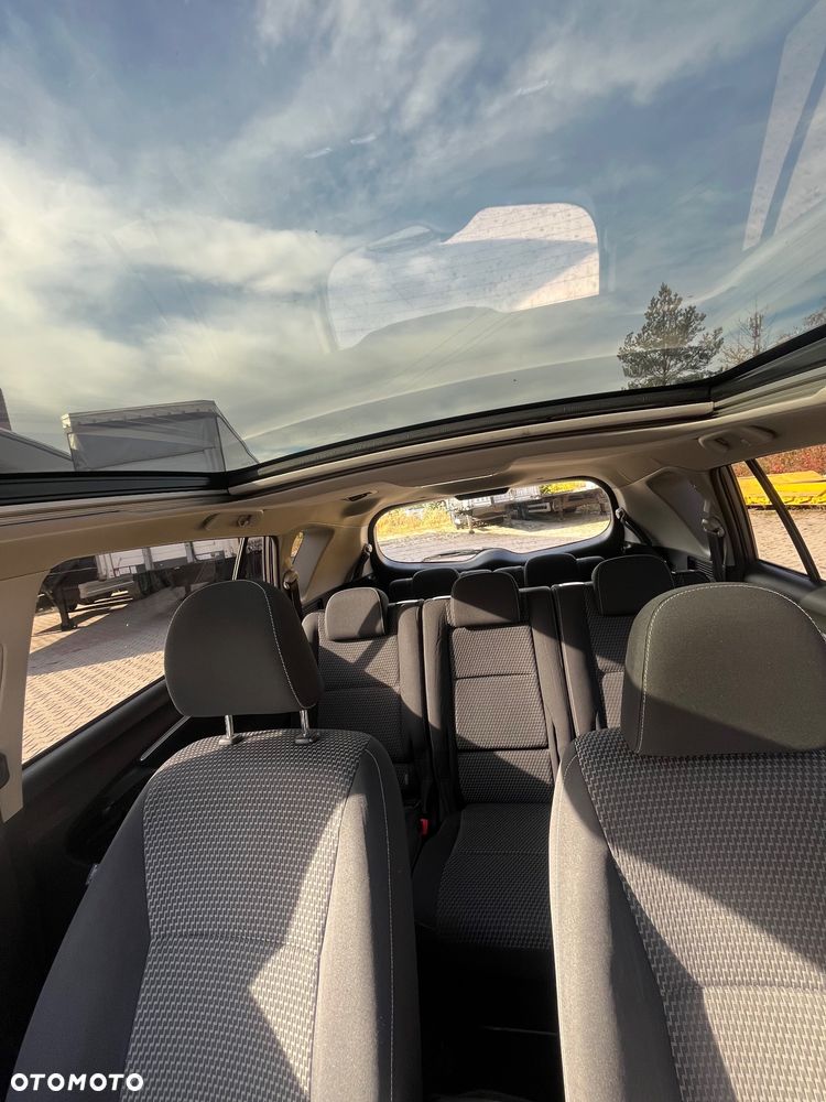 Toyota Verso 1.6 D-4D Prestige 7os - 24