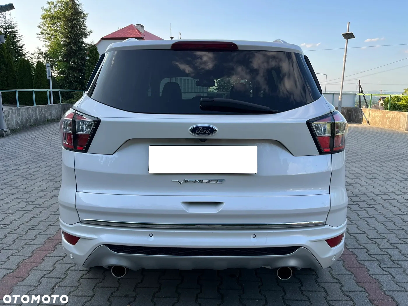 Ford Kuga 2.0 TDCi 4x4 Vignale - 36