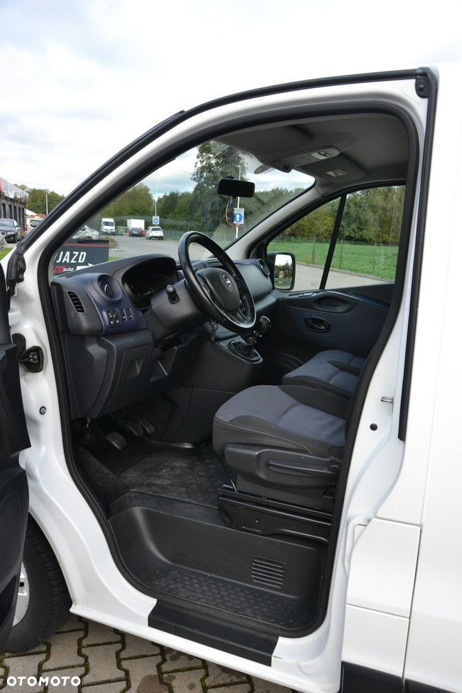 Opel Vivaro - 9