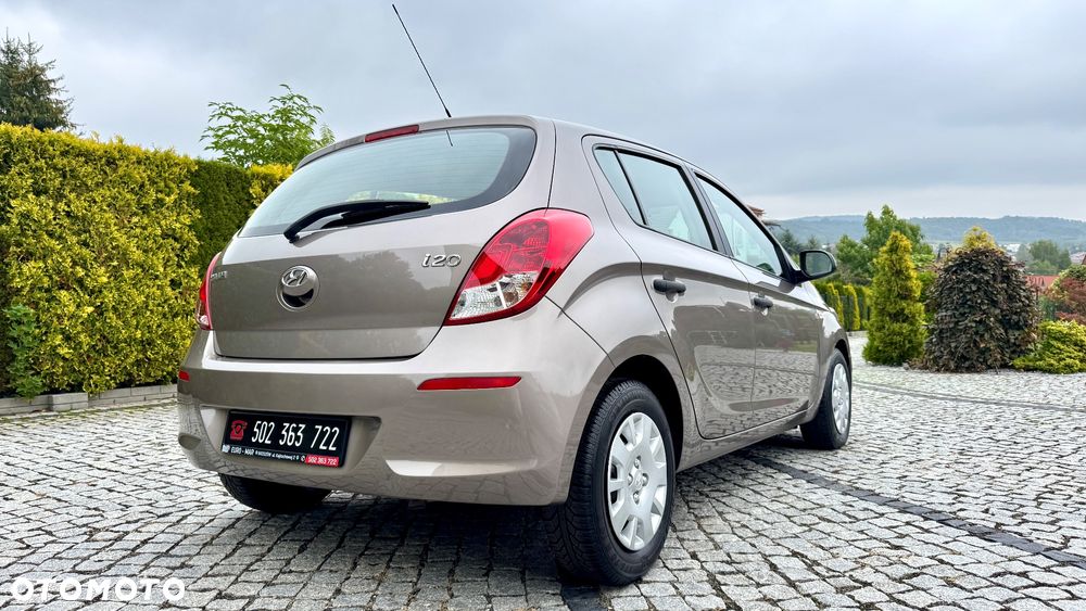 Hyundai i20 - 13