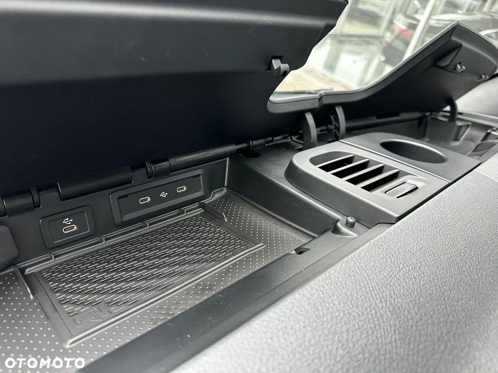 Mercedes-Benz Sprinter - 19