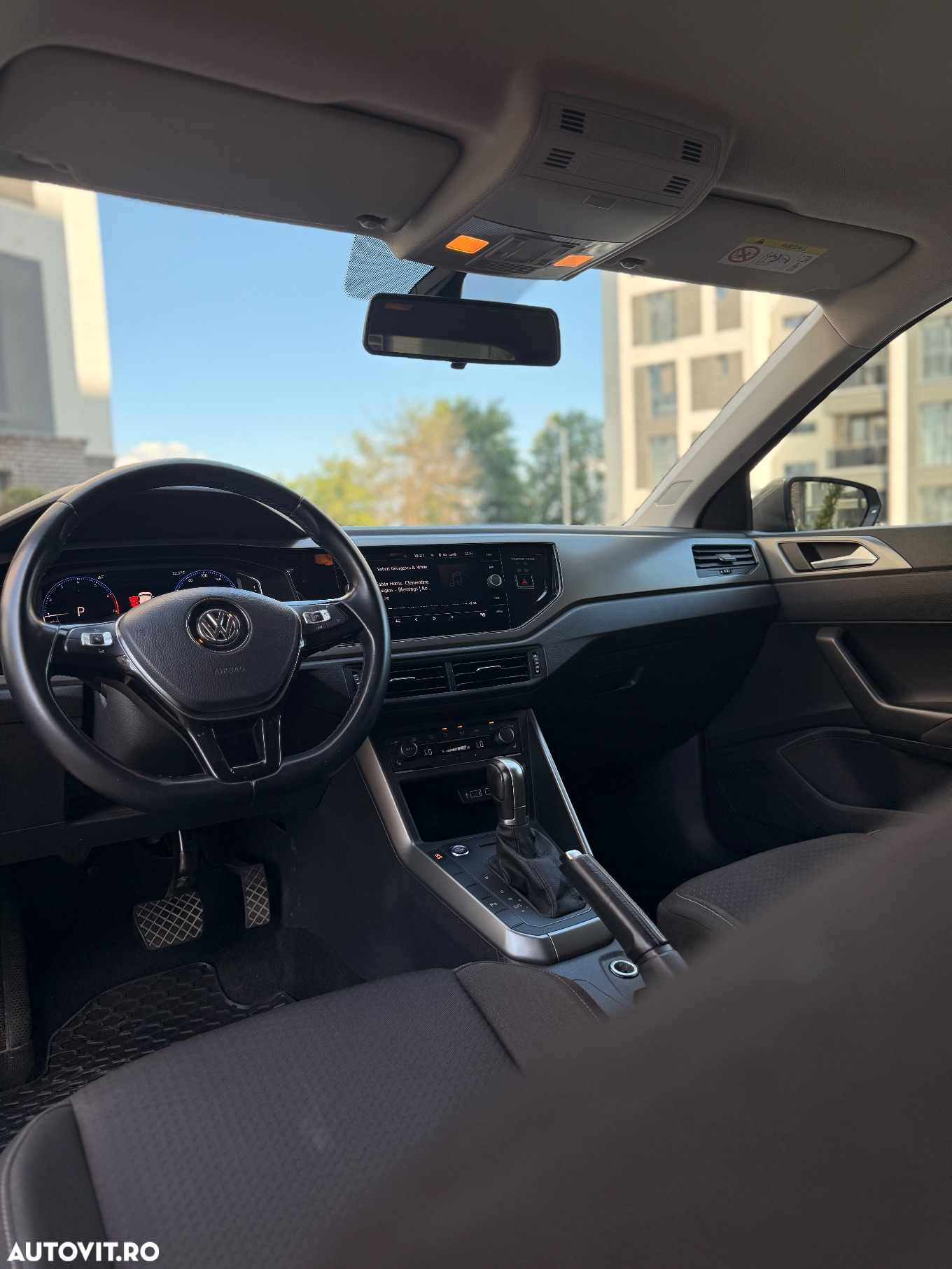 Volkswagen Polo 1.0 TSI DSG Highline - 10