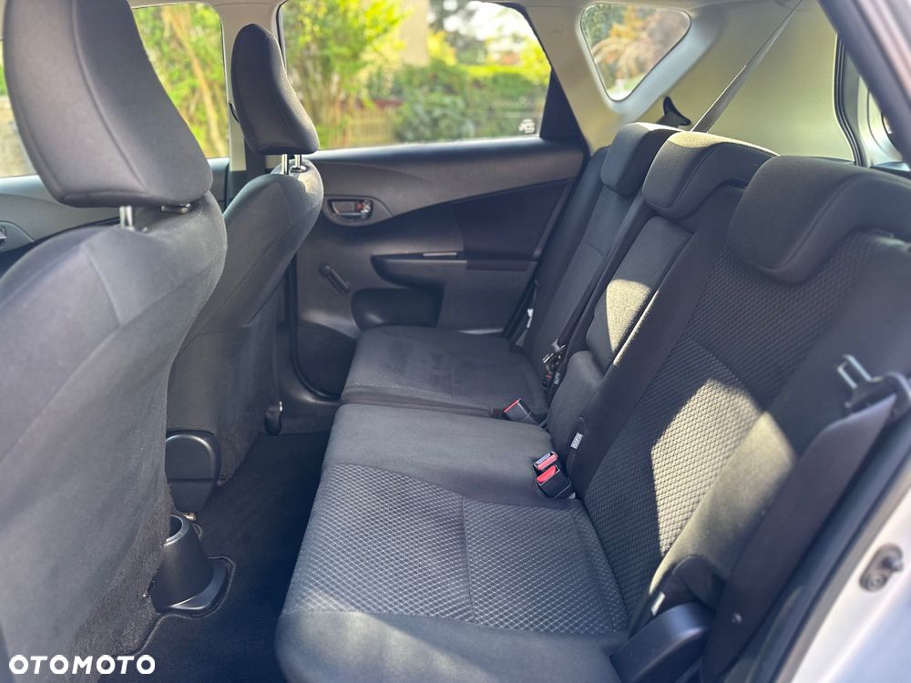 Toyota Verso S - 12