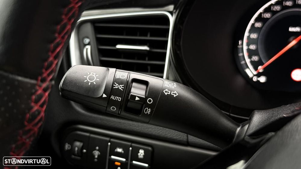 Kia ProCeed 1.6 T-GDI GT 7DCT - 28