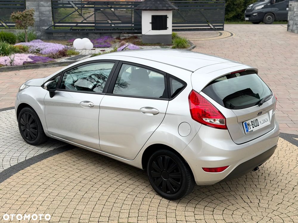 Ford Fiesta - 15