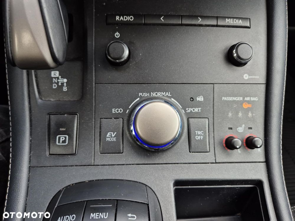 Lexus CT 200h Elegance - 23