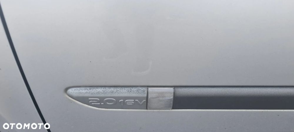 Renault Laguna 2.0 16V Authentique - 27