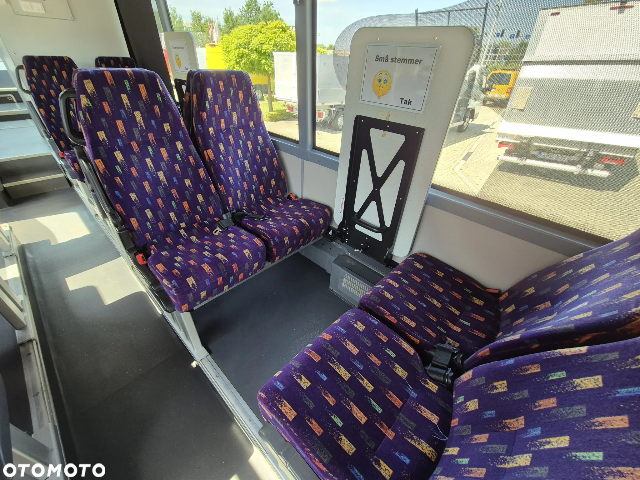 Irisbus KAMPER / AUTOBUS / NOWA ZABUDOWA / SOLAR NA DACHU / ŁAZIENKA / KUCHENKA / STAN IDEALNY / 2 PRZETWORNICE - 38